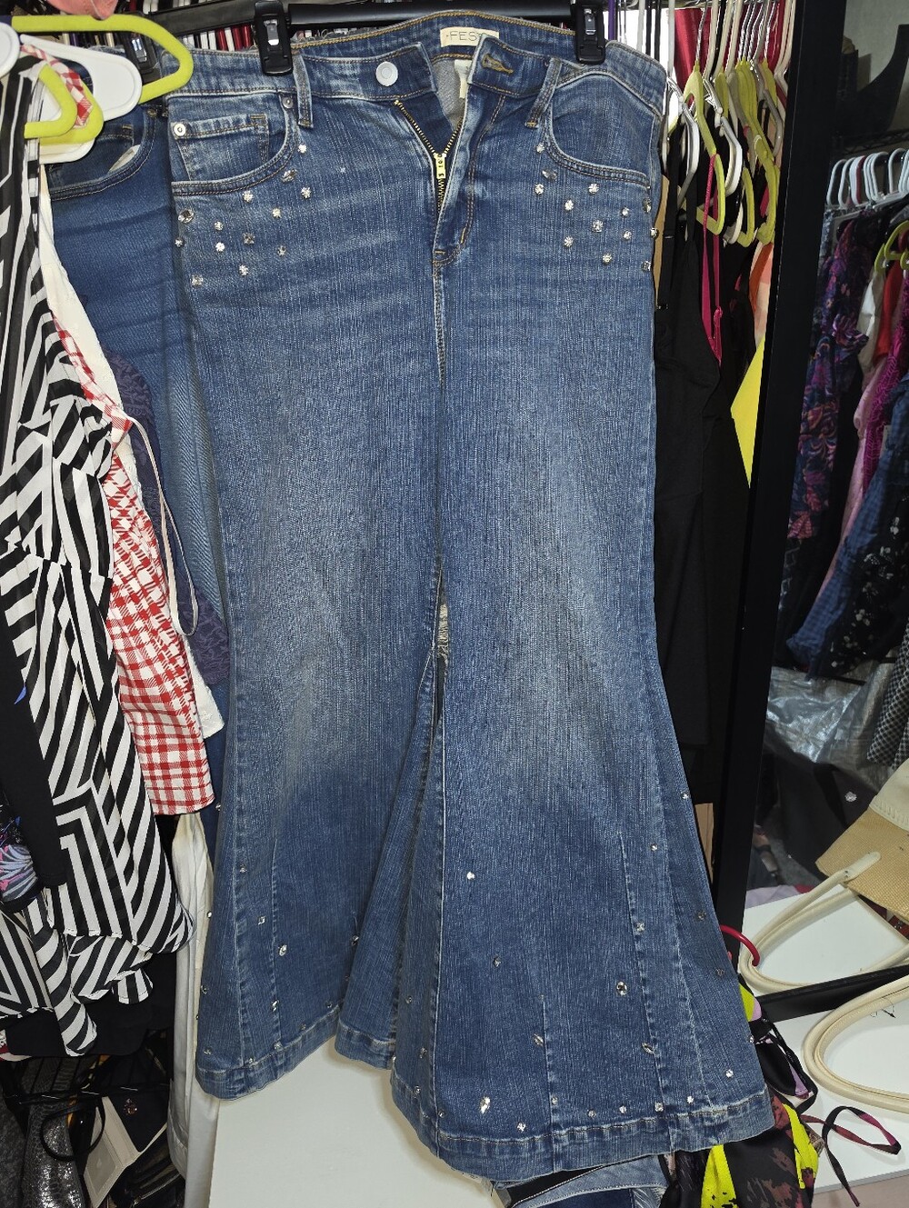 Nwot Torrid 14 Festi Embellished Sky High Super Flare Jeans - Picture 4 of 7